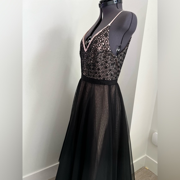 BCBG MAXAZRIA - Color Bare Pink Combo Dress - Size XS - Picture 4 of 5